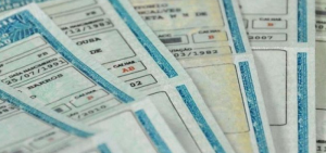 Carteira de habilitação pode ser apreendida por inadimplência Foto: Divulgação