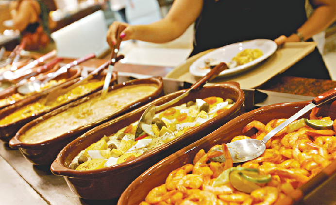 Saiba seus direitos e deveres ao fazer refeição fora de casa