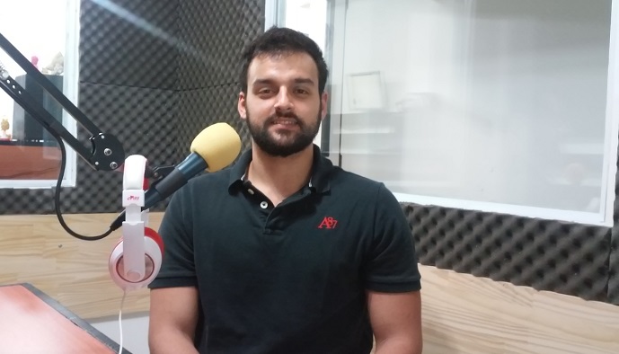 Guilherme Nasser explica como o JurosBaixos apresentam as taxas de juros para financiamento|Foto: Patrick Ribeiro, Mega Brasil