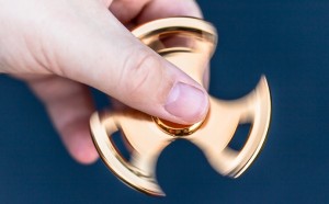 O brinquedo hand spinner tem de ter selo do Inmetro | Foto: Pixabay