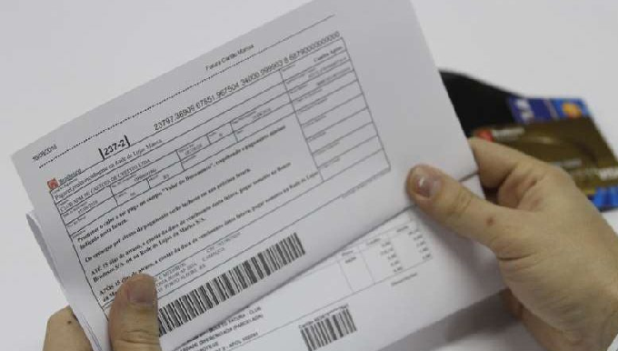 Ao receber boleto bancário, não se restrinja a conferir o vencimento. Veja também a linha digitável, valor e emitente | Foto: Divulgação