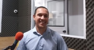 Raphael Godoy, head de Marketing da Zenvia, explica como construir diálogos usando chatbots | Foto: Mega Brasil