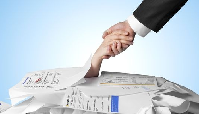 Desenrola Brasil irá tirar brasileiro da inadimpl}encia