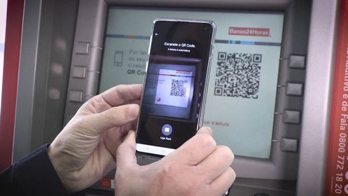 Pelo Saque Digital, será possível pegar dinheiro em um dos 23 mil caixas eletrônicos do Banco24Horas | Foto: Divulgação