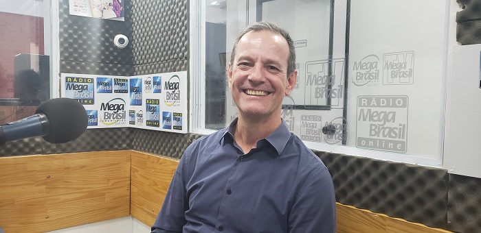 Claudio Cruz, CEO da Tagsell, fala que a ferramenta de automação de cartazes promocionais é autoexplicativa e possui versão em cloud computing | Foto: Mega Brasil