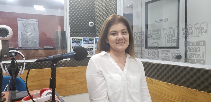 Viviana Callegari, advogada, explica sobre os perigos de comprar terreno em área de preservação ambiental | Foto: Mega Brasil