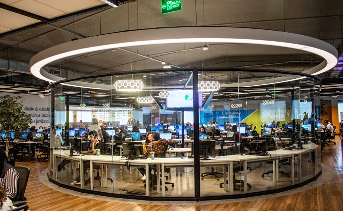Além da plataforma para atendimento remoto, a Sercom está cuidando de seus colaboradores, com a implantação de várias ações | Foto: Divulgação