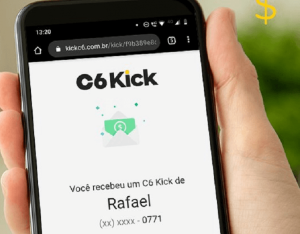 uso do celular para transferir dinheiro