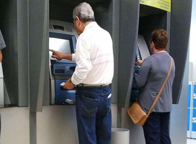 Na jornada bancária dos aposentados, a personalização e a segurança nos serviços bancários podem melhorar a experiência desse público crescente, revela pesquisa da Math Group