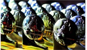 Troféus que serão entregues aos vencedores do PrêmioABT